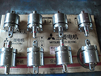 安全(quán)鉗用碟(die)簧油缸(gāng)