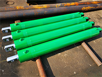 尾部自(zì)動調心(xin)液壓缸(gāng)D160-100-1500